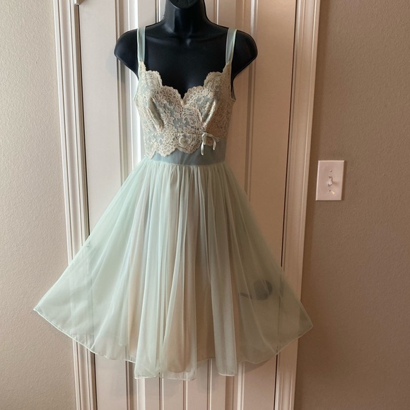 Vintage 50s Shadowline Chiffon Soft Green Ballerina Gown Peignoir Set Sz 32/S - Picture 7 of 16